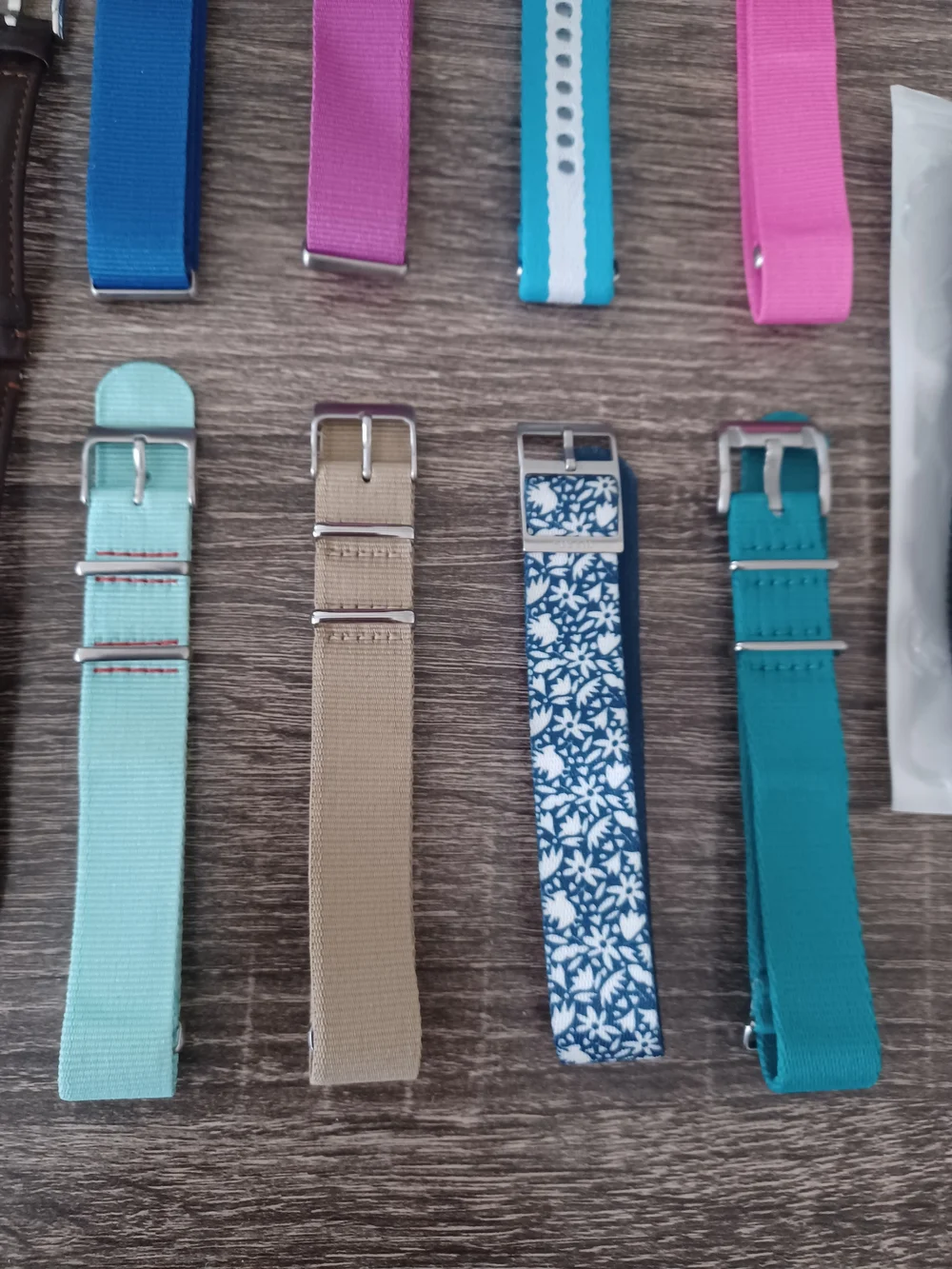 10 Smart Watch Bands (8 Fossil) - 18mm